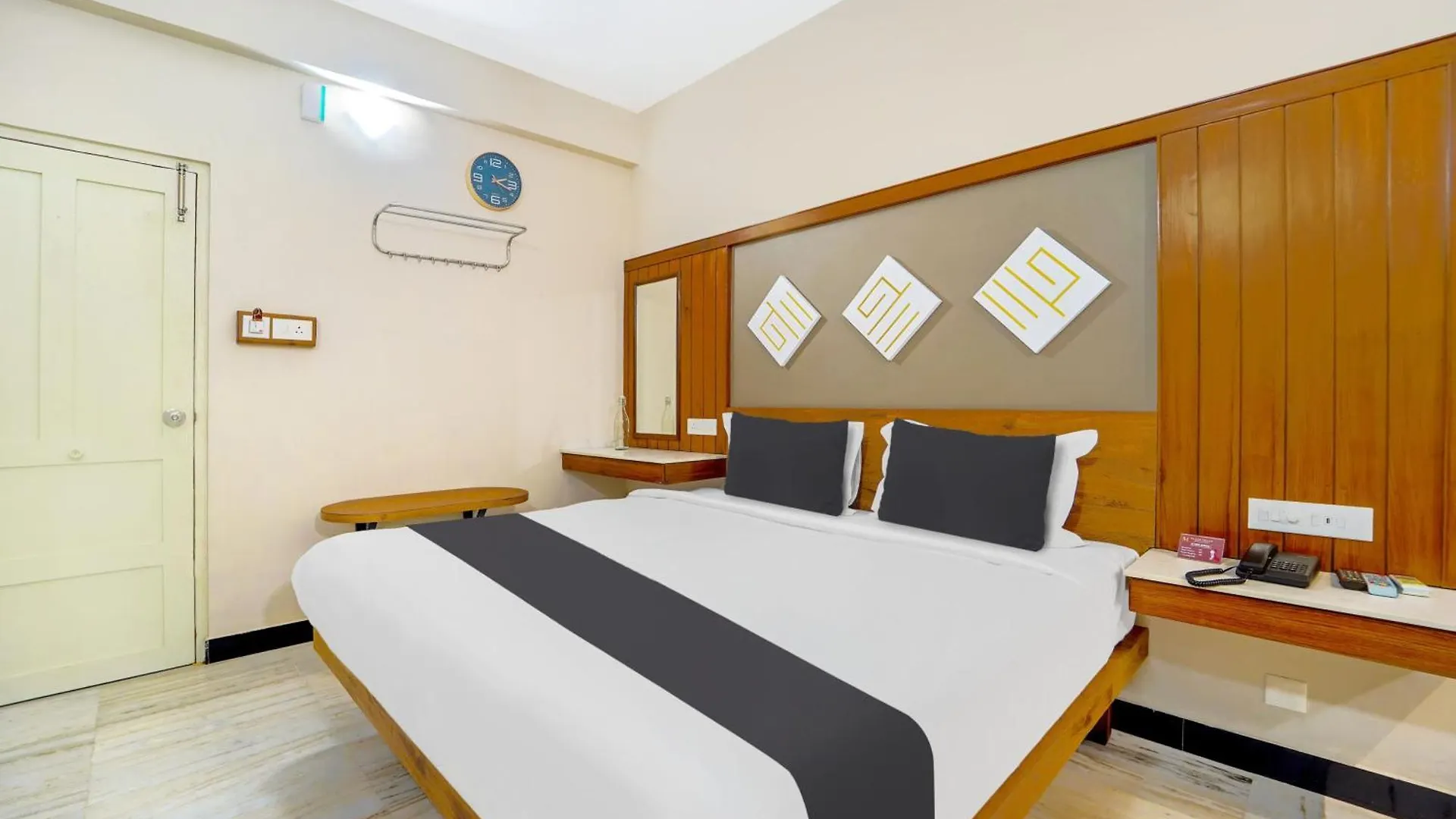 Super Hotel O Broadway Ernakulam Kochi インド