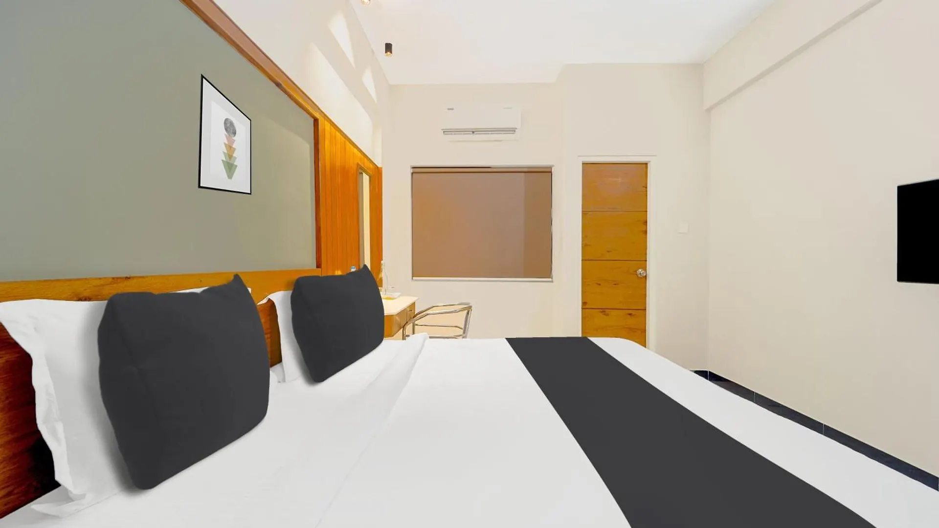 Super Hotel O Broadway Ernakulam Kochi