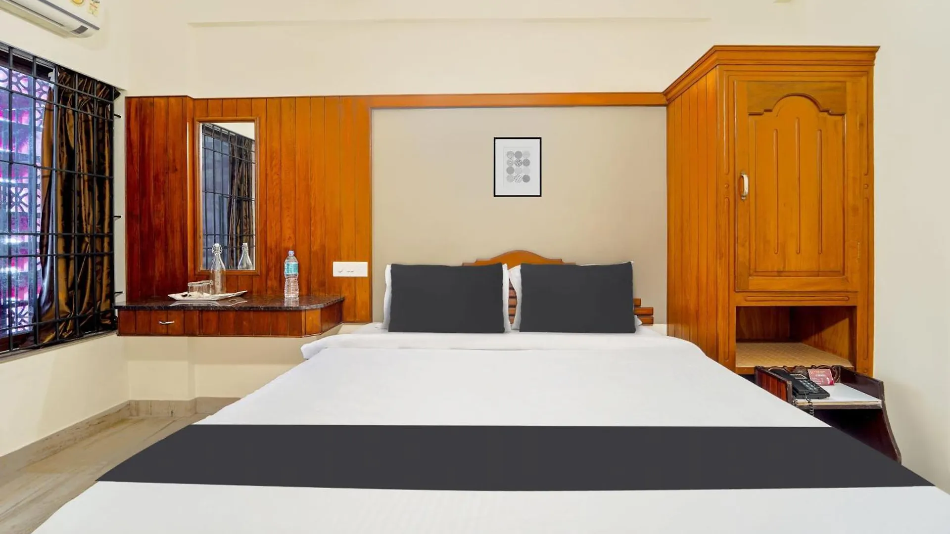 Super Hotel O Broadway Ernakulam Kochi 3*,  インド