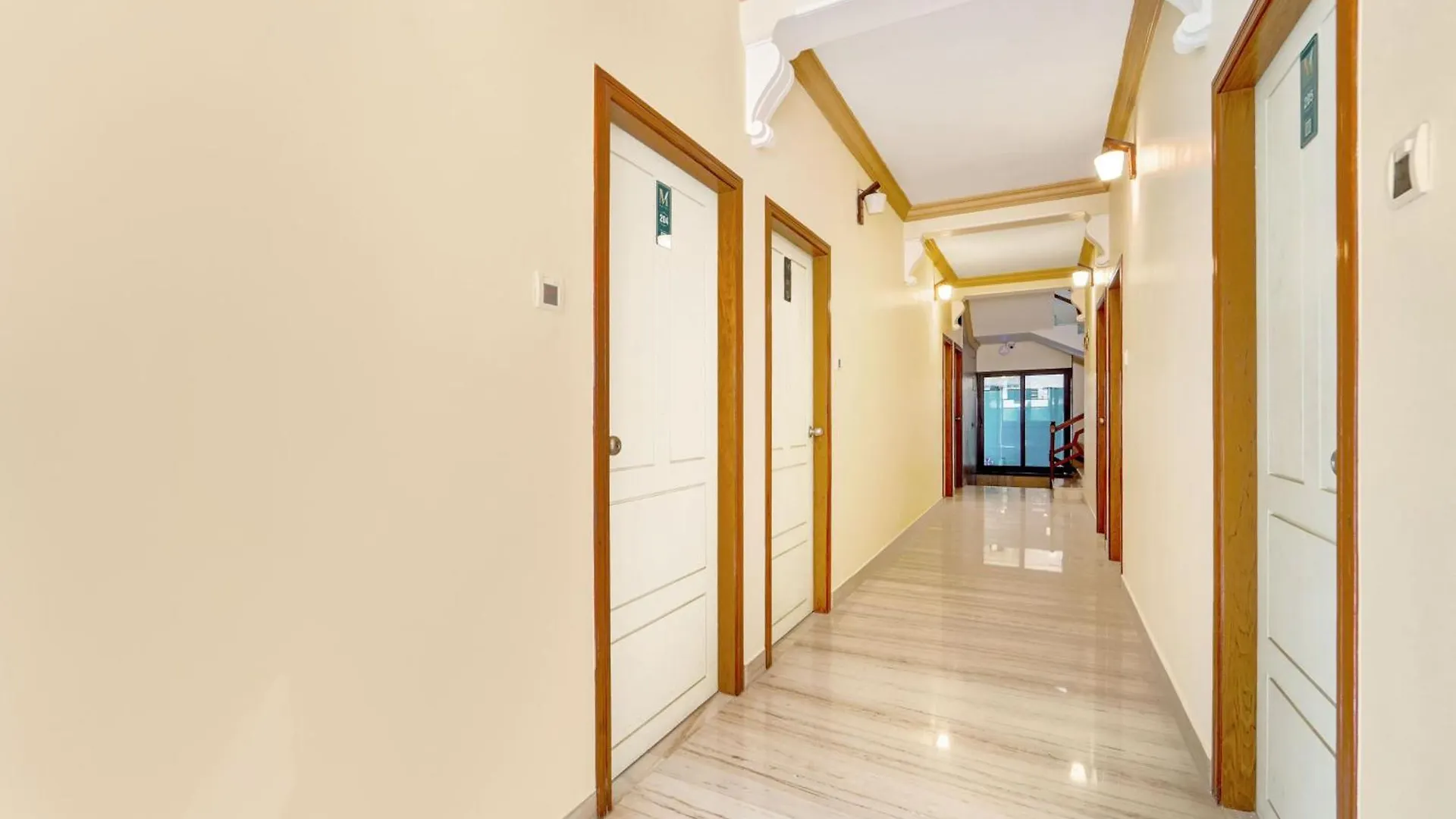 Super Hotel O Broadway Ernakulam Kochi
